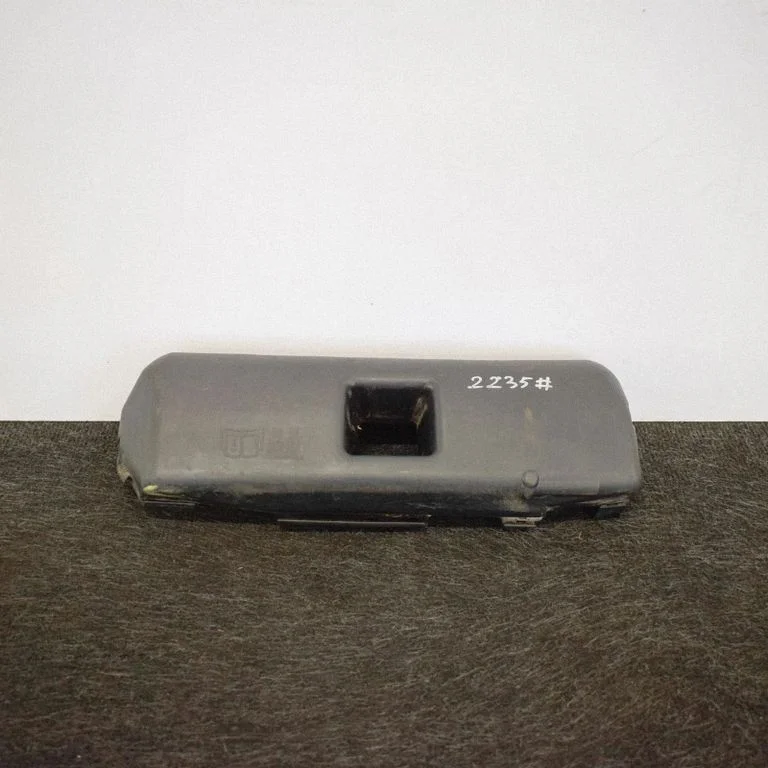 Fuse box set 6C1T14A076EA