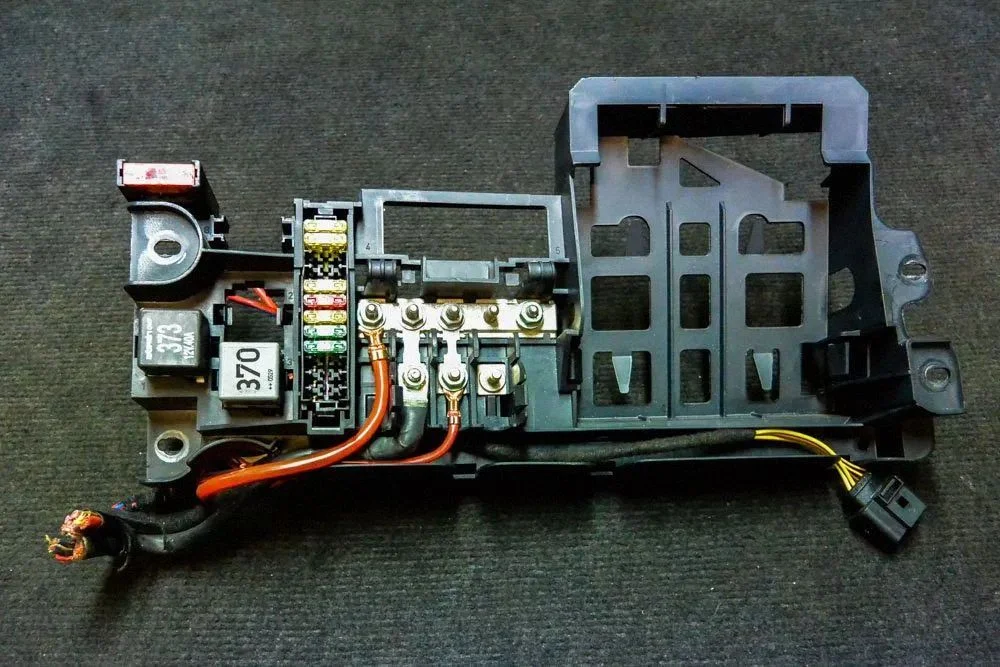 Fuse box set – Audi A8 S8 D3 4E (2002-2009)
