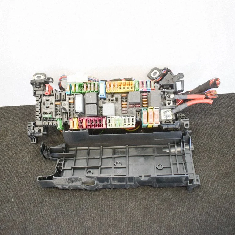 Drošinātāju kārba (komplekts)