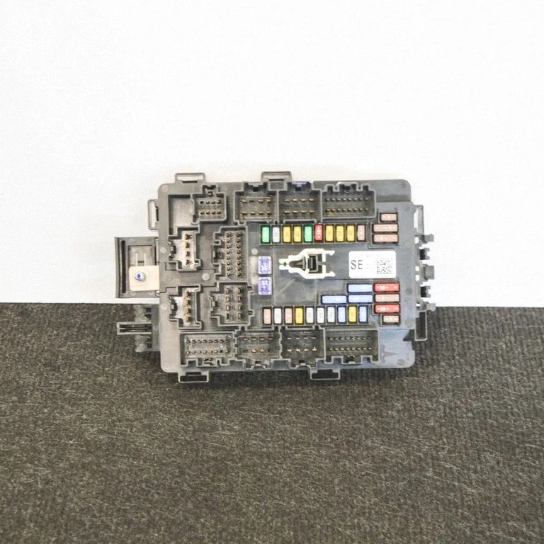Fuse box set 109440900E