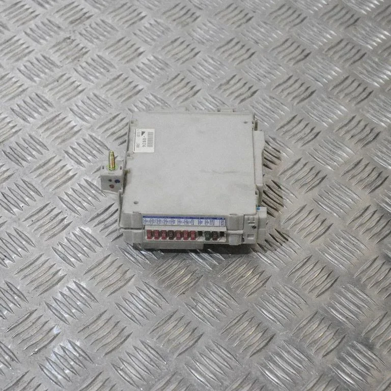 Drošinātāju kārba (komplekts) – Lexus GS 300 400 430 (1991-2005)