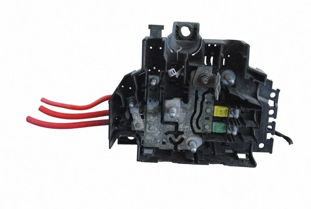 Fuse box set A1675404528