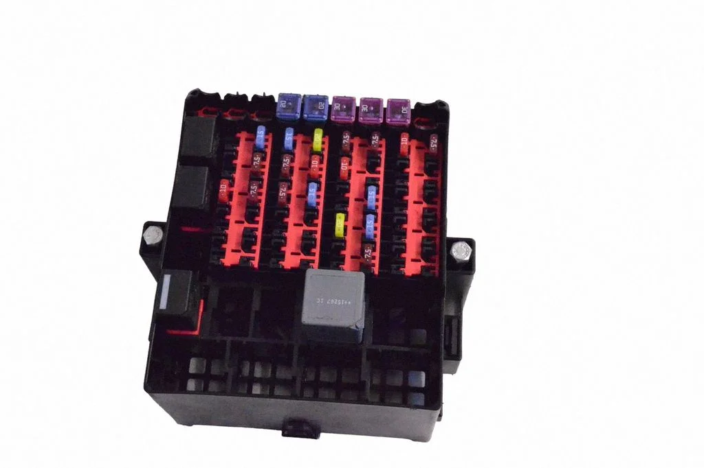 Drošinātāju kārba (komplekts) F1BT14A005LHB