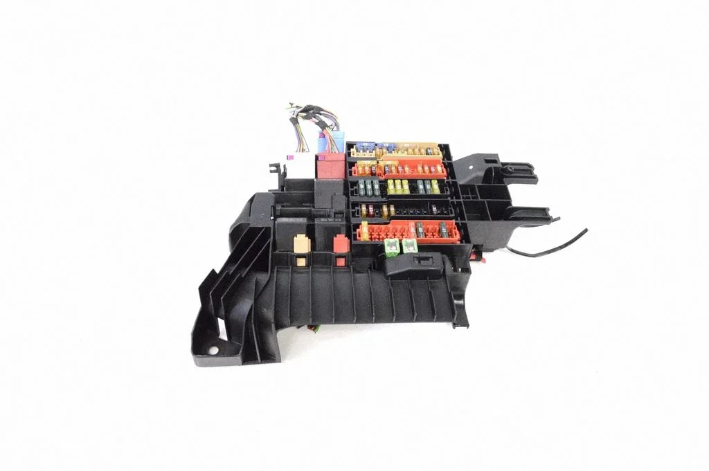 Fuse box set 8W2971845A