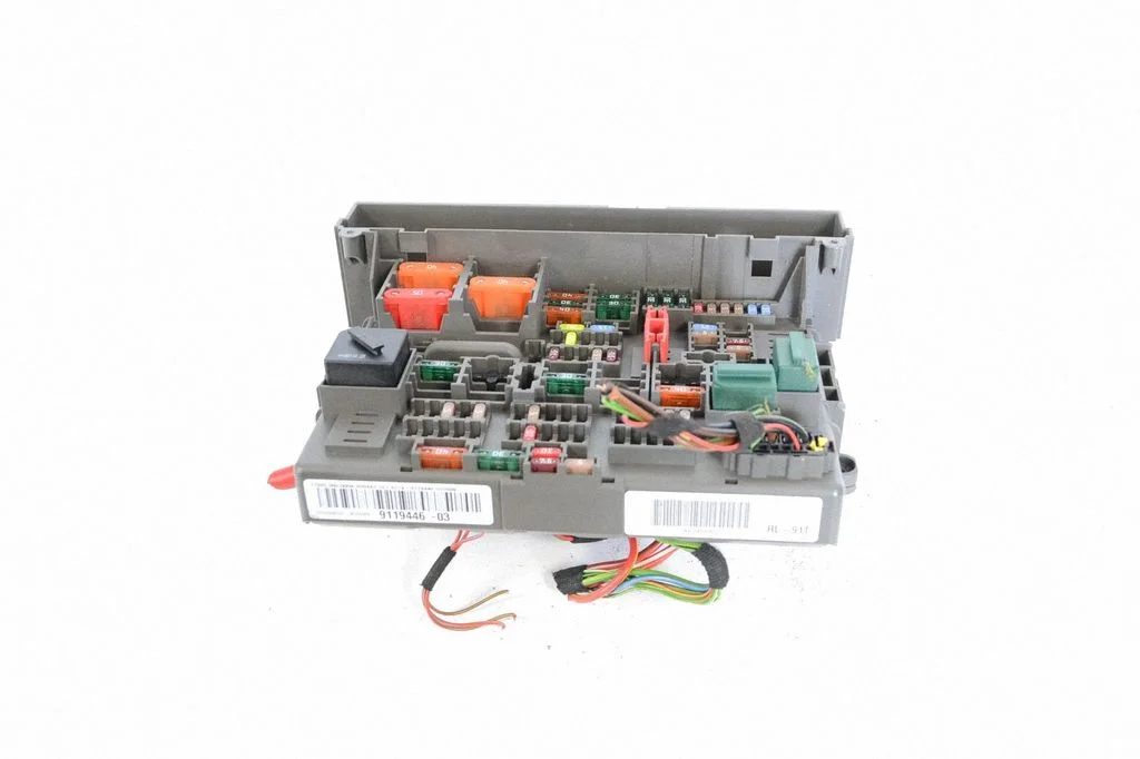 Fuse box set – BMW 3 Series E90 E91 (2005-2012)