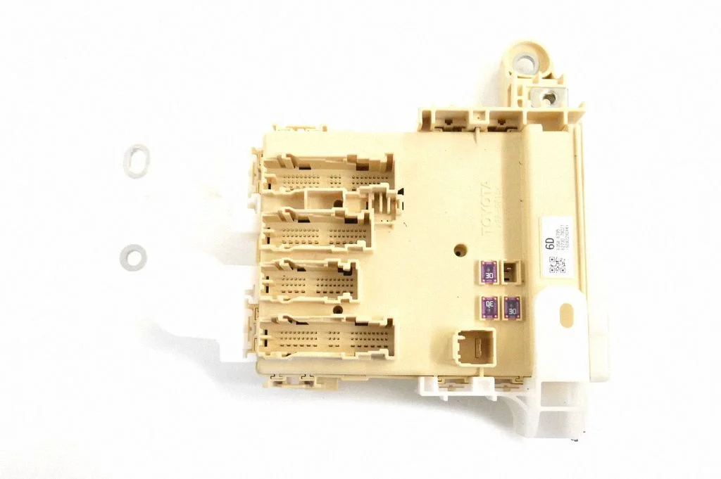Fuse box set – Lexus NX (2014-2021)