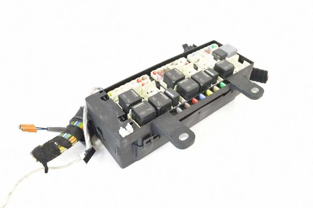 Fuse box set HK8314A067FA