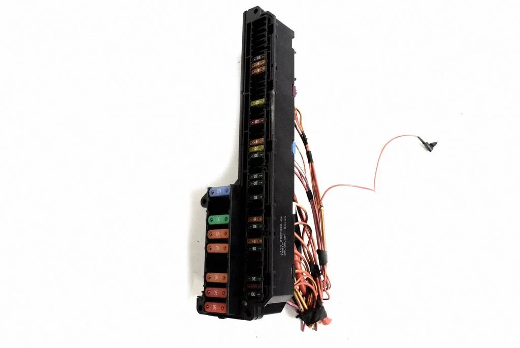Fuse box set 15713290