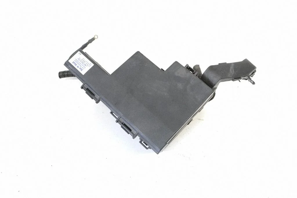 Drošinātāju kārba (komplekts) 2R8T14A003EC
