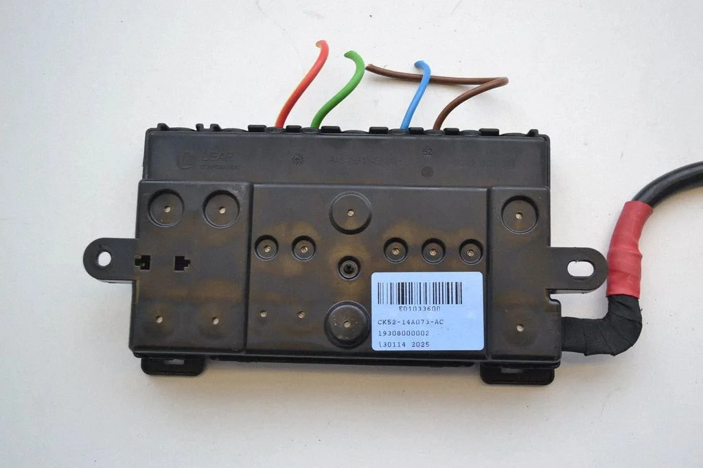 Drošinātāju kārba (komplekts) – Land Rover Range Rover Sport L494 (2013-)