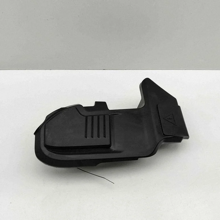 Fuse box cover 11706110