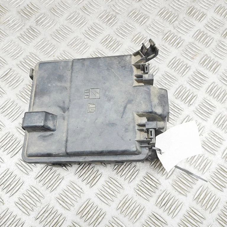 Drošinātāju bloks KK3T14A075AB