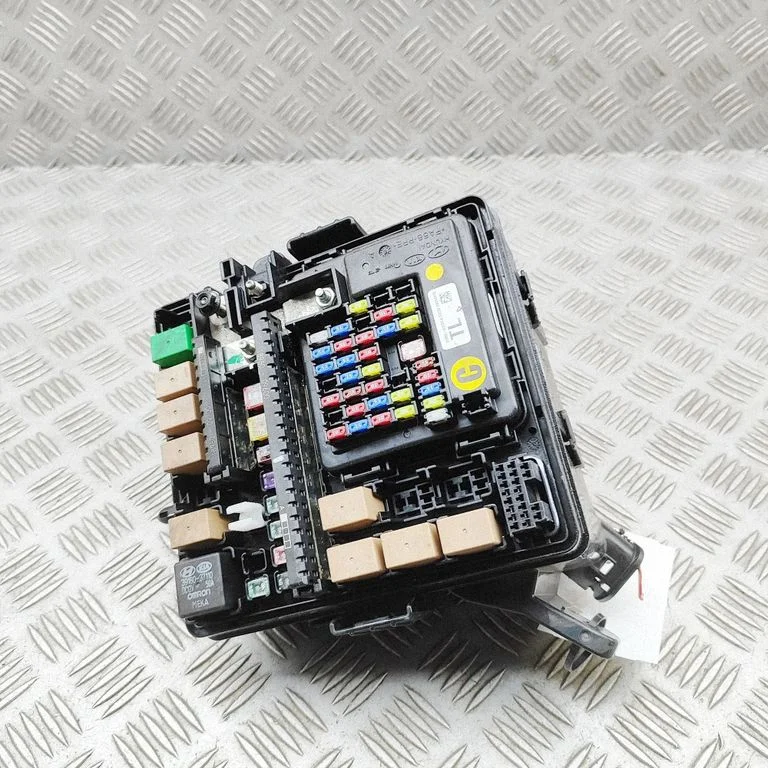 Drošinātāju bloks 1898009600
