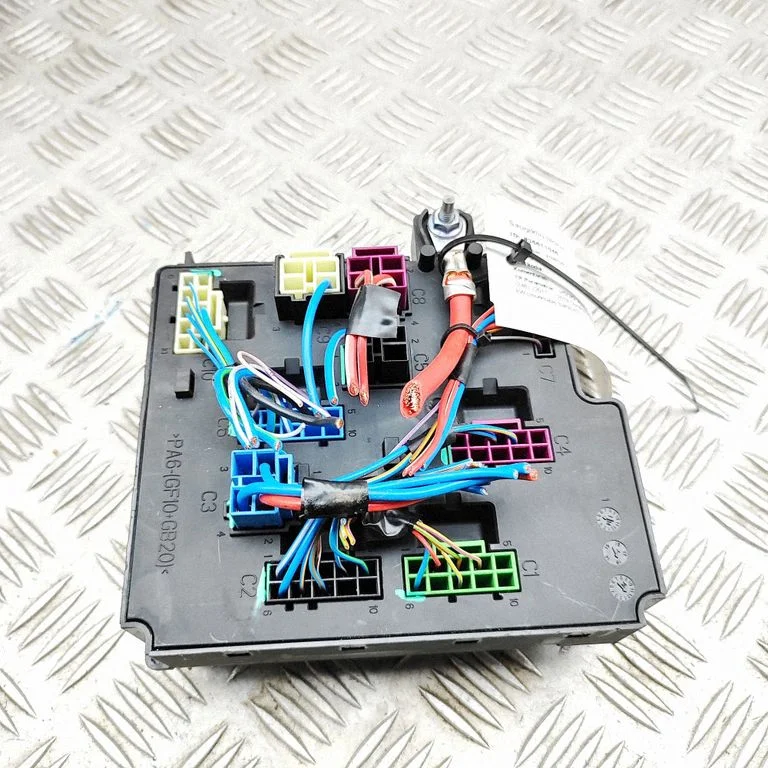 Drošinātāju bloks 31473770