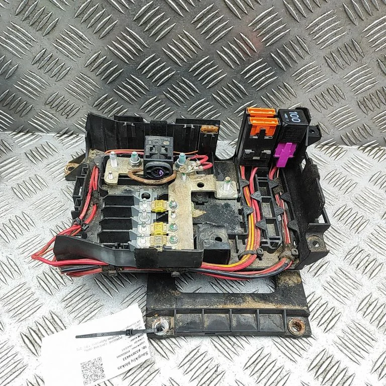 Drošinātāju bloks 7L0937548C