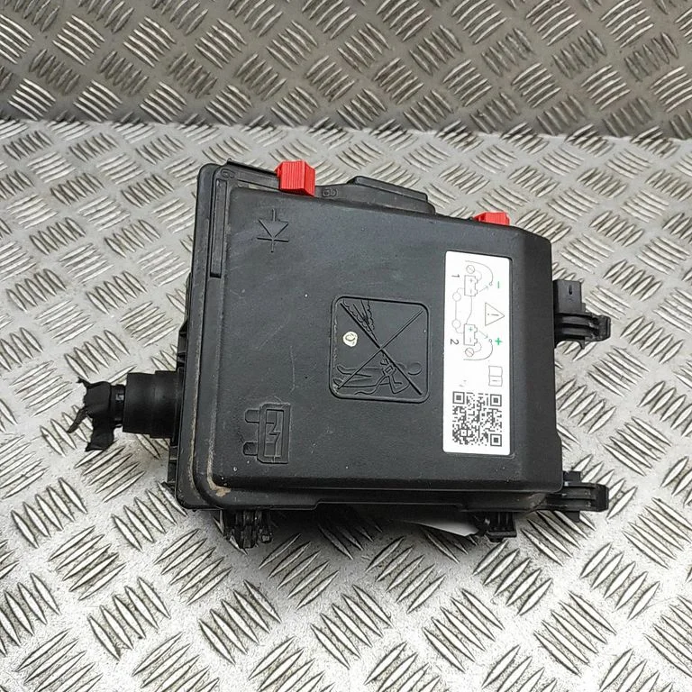 Drošinātāju bloks 9804848480