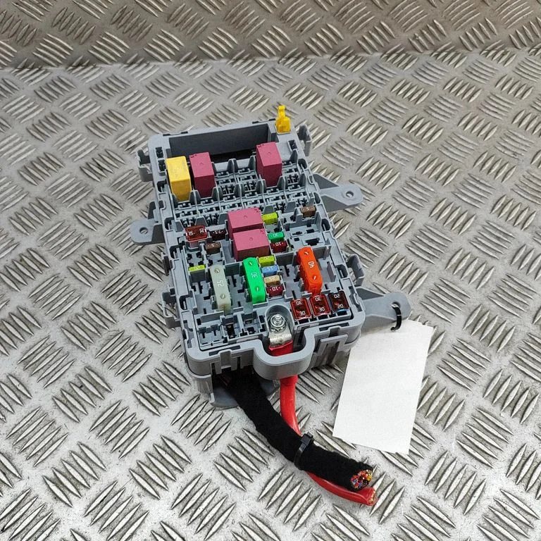 Drošinātāju bloks 50547171