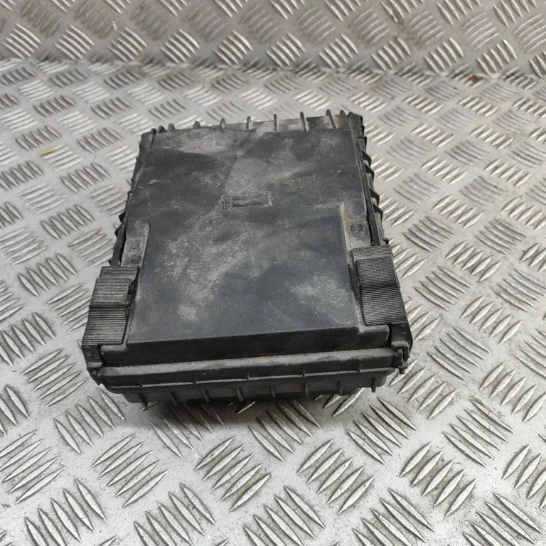 Drošinātāju bloks – Volkswagen Tiguan (2007-2016)