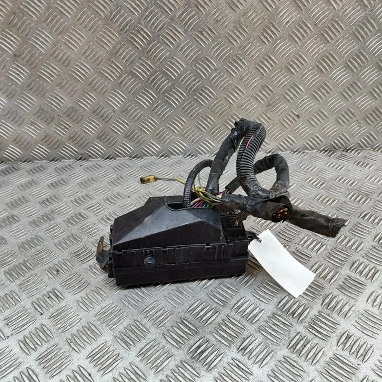 Drošinātāju bloks 82231FC002