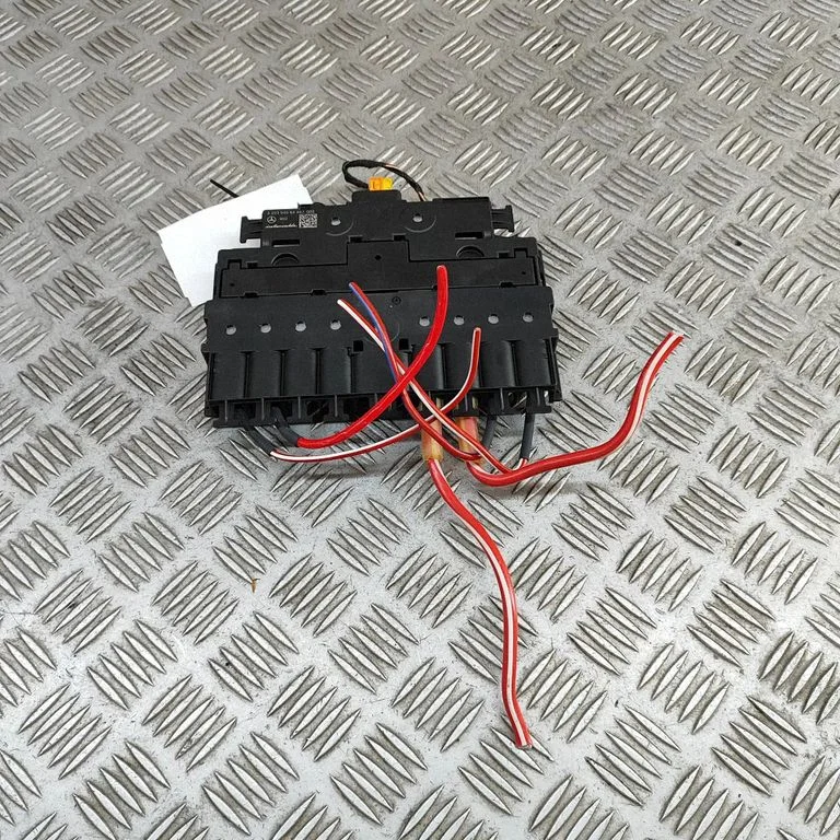 Drošinātāju bloks A2235408444