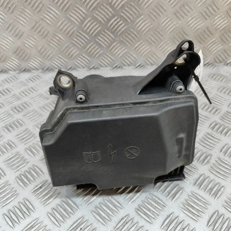 Fuse module – Mercedes-Benz E-Class W213 (2016-)