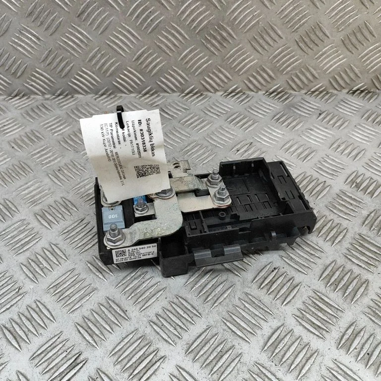 Drošinātāju bloks A2465402050