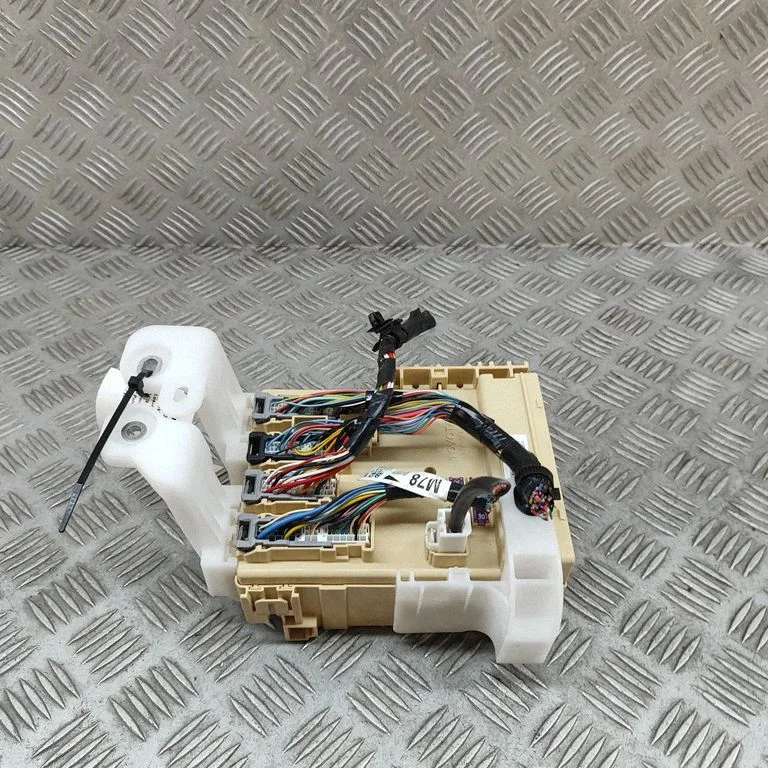 Fuse module 8273078021
