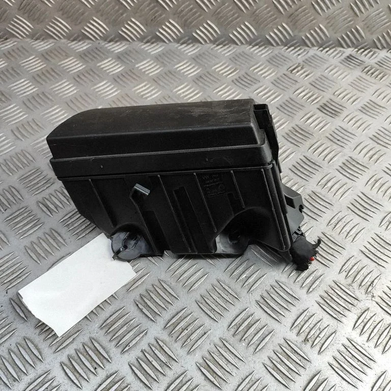 Drošinātāju bloks – Skoda Superb B8 (3V) (2015-2024)