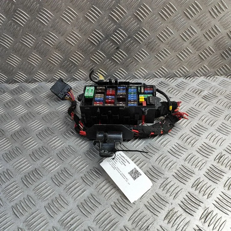 Drošinātāju bloks 99761034100