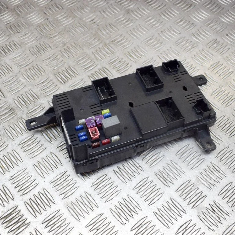 Drošinātāju bloks 919584D080