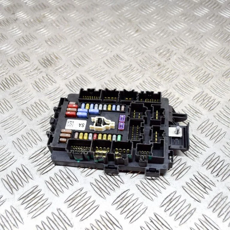 Drošinātāju bloks 103440900A