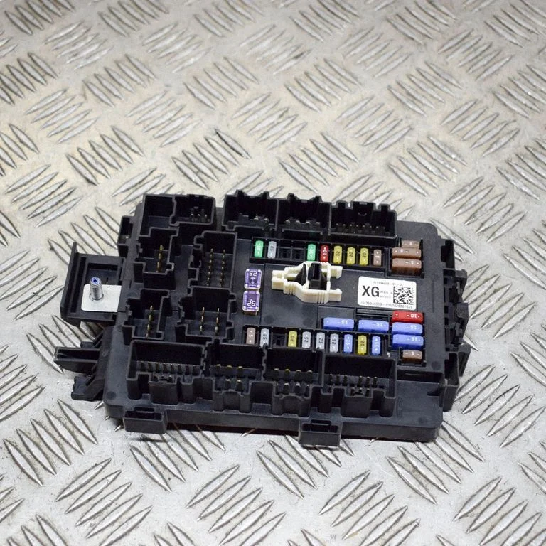 Fuse module 109440901G