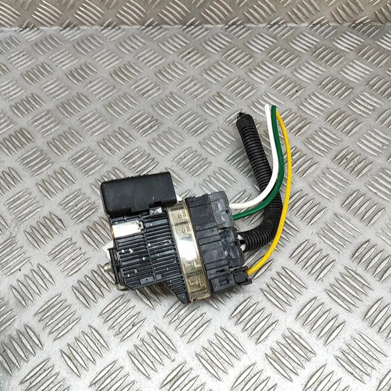 Drošinātāju bloks 24380JG70A