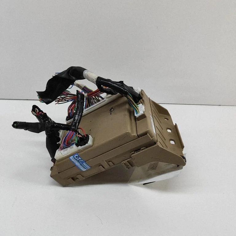 Drošinātāju bloks 82201AL110