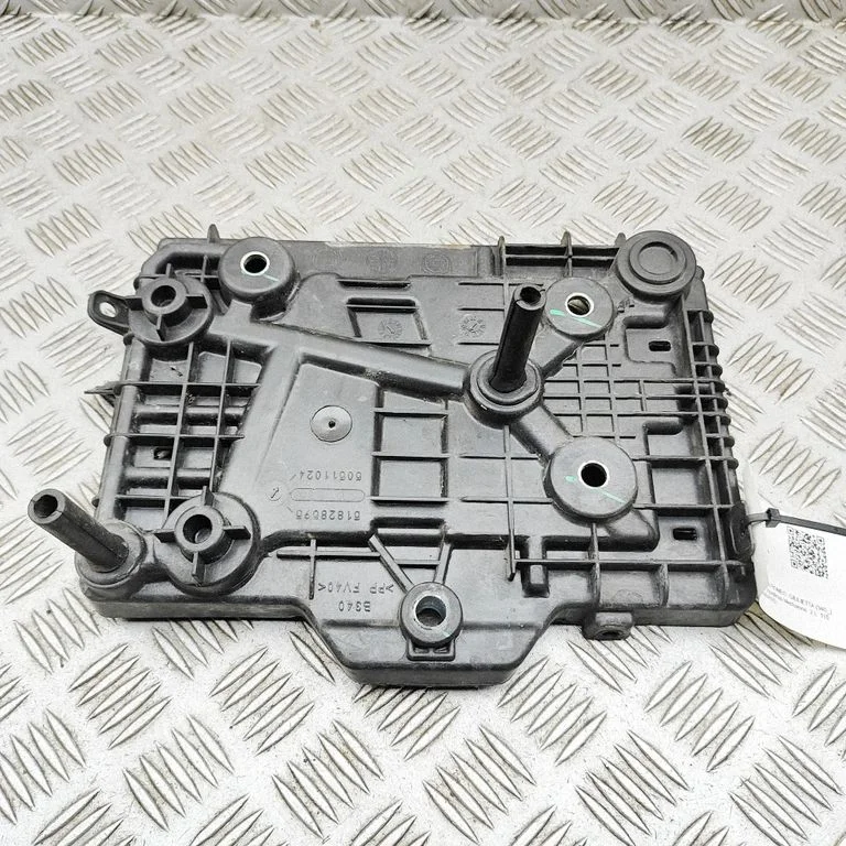 Battery box tray