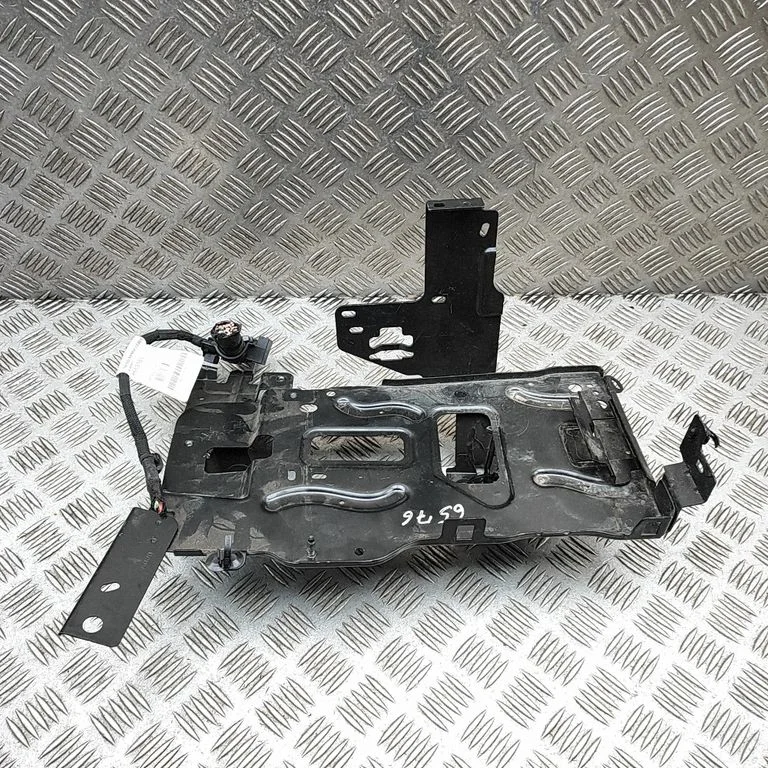 Battery box tray – Peugeot 3008 III (2023-)