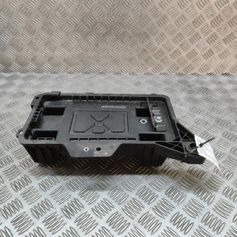 Battery box tray 11012294 – MG EHS (2020-)