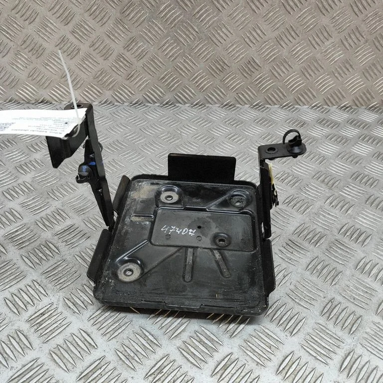 Akumulatora kārba J9D310723AB