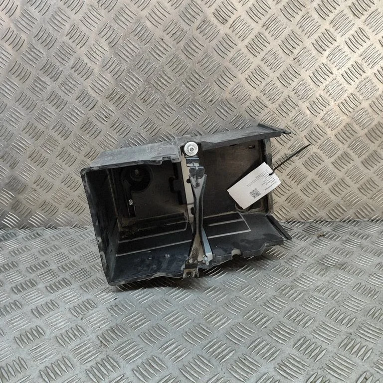 Skrzynka akumulatora AM5110723AF