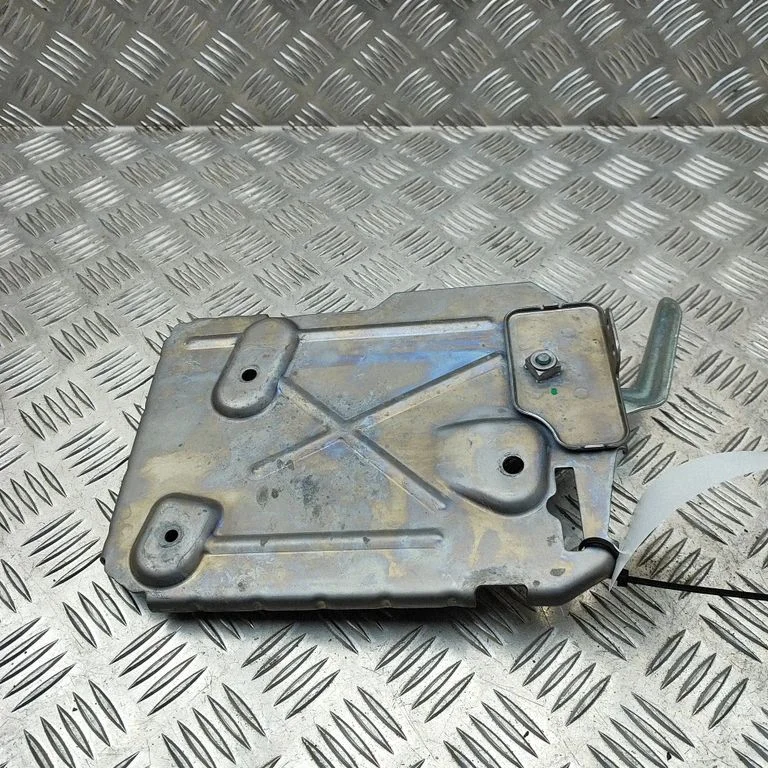 Battery box tray – Volkswagen ID.7 (2023-)