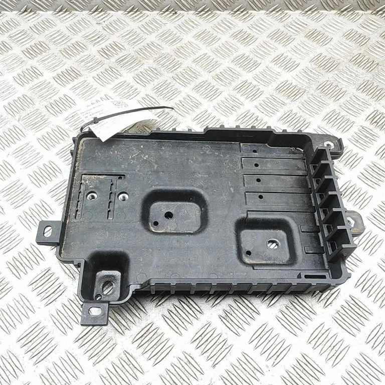 Akumulatora kārba 37150GI000