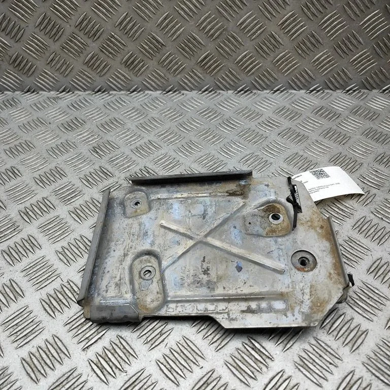 Aku kast 1EA915331C