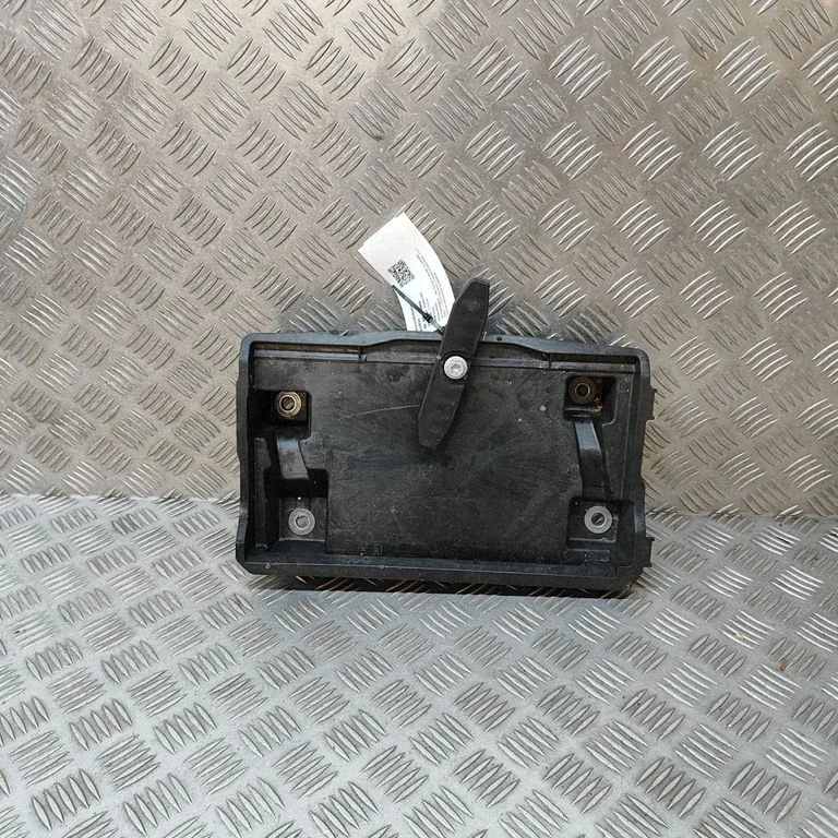 Akumulatora kārba A2066206400