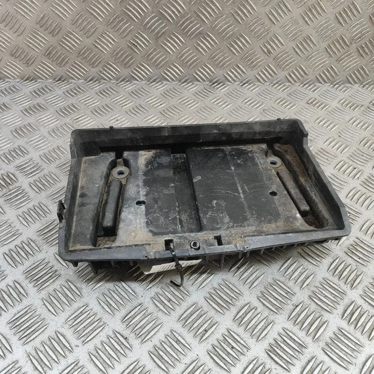 Battery box tray – Mercedes-Benz C-Class W205 (2014-2021)