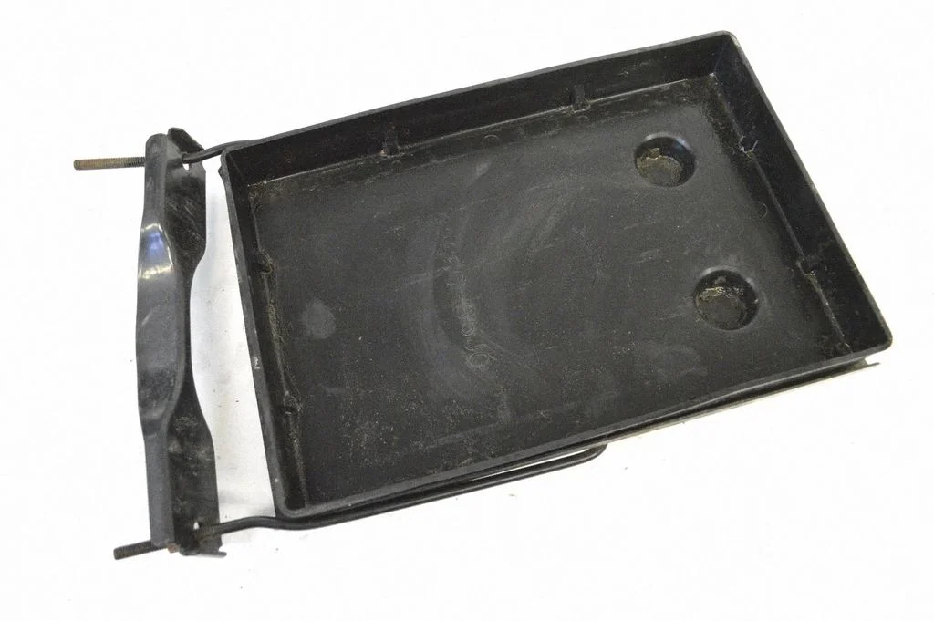 Battery box tray 3366065J0