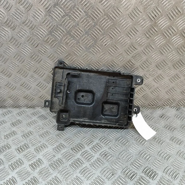 Aku kast 37150G1000