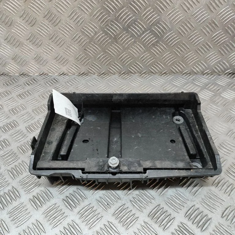 Aku kast – Mercedes-Benz EQC (2019-)