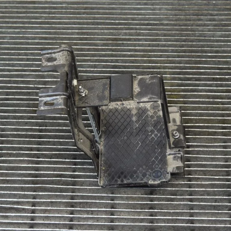 Battery box tray – Tesla Model S (2012-)