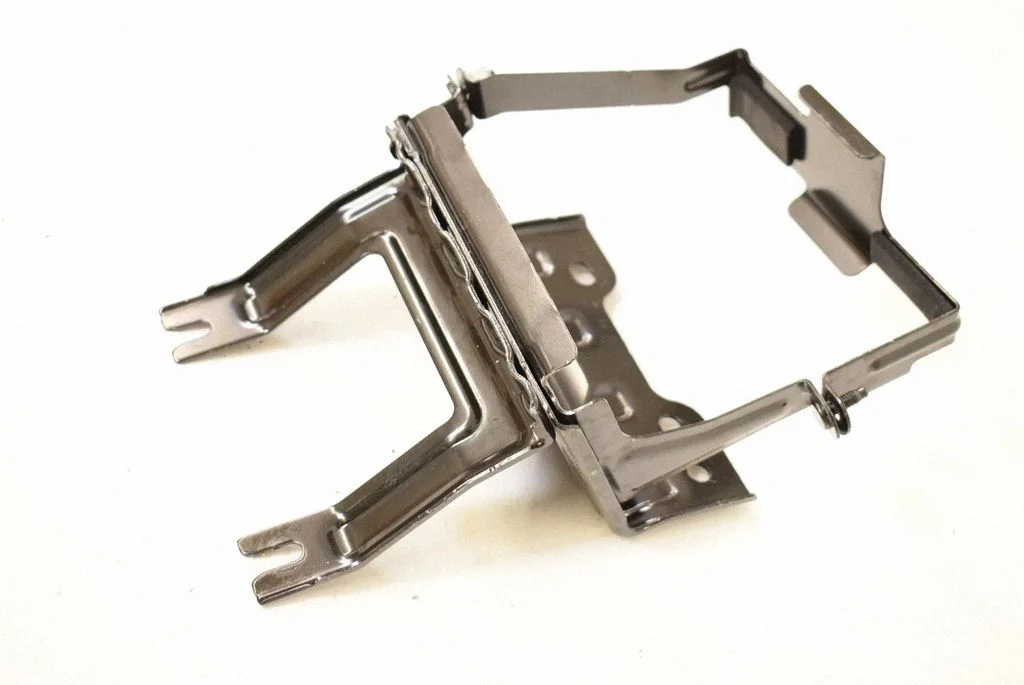 Battery box tray EJ3210723AA