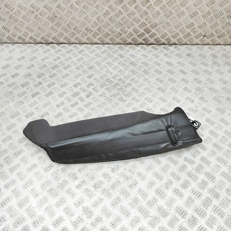 Cita salona detaļa 8W0885704C